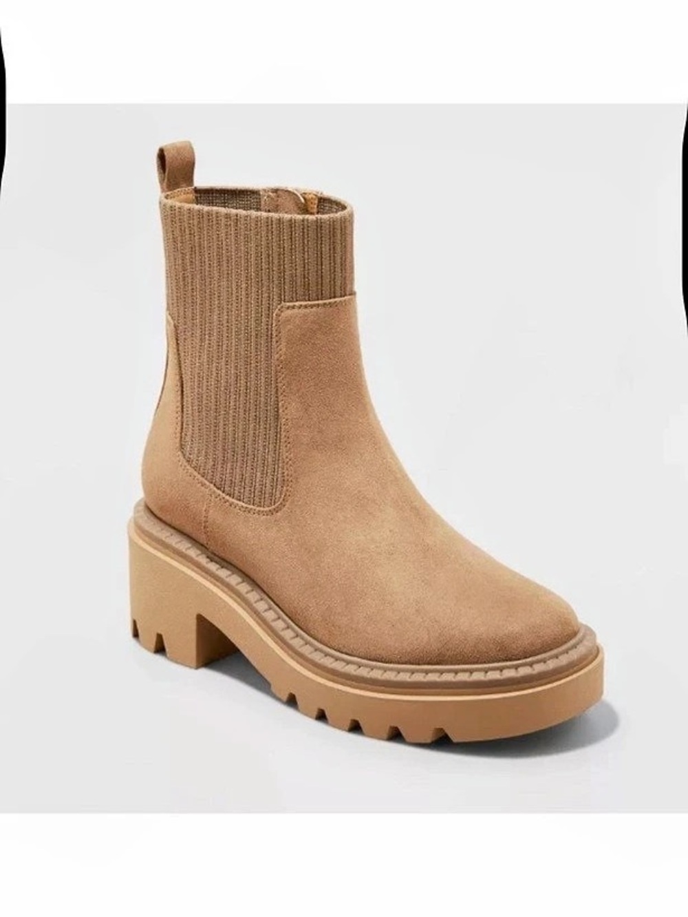 NWT Women's Kyrie Chunky Heel Ankle Sock
Boots Tan - Universal Thread - SIZE 8